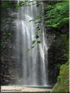 MtKawaNoriBig<BR>Waterfall03RC.jpg