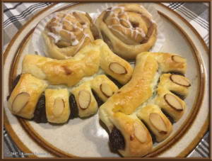 Nov5th_01_BearClaws_CinnamonRollsRC